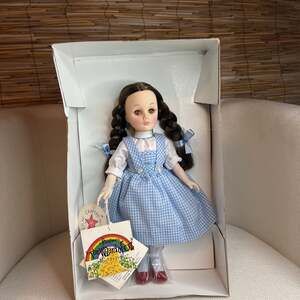 Effanbee New York Doll Dorothy